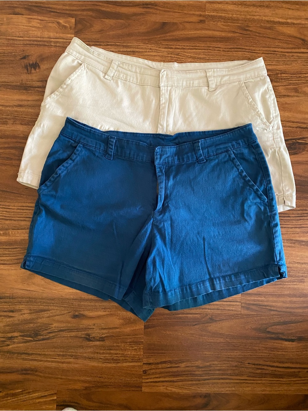 2 PAIR Lane Bryant High Rise Chino Shorts Size 18